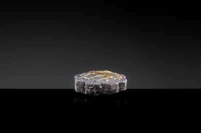 Lot 13 - A MINIATURE PARCEL-GILT SILVER ‘WINGED DEER’ BOX AND COVER, TANG DYNASTY