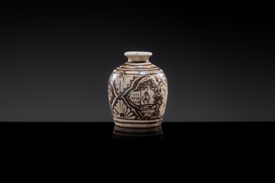 A SMALL CIZHOU SLIP PAINTED ‘CIVIL SERVANT’ JARLET, JIN-YUAN DYNASTY