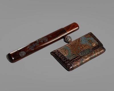Lot 235 - KANO TESSAI: A FINE WOOD KISERUZUTSU WITH TABAKO-IRE AND KISERU (PIPE)