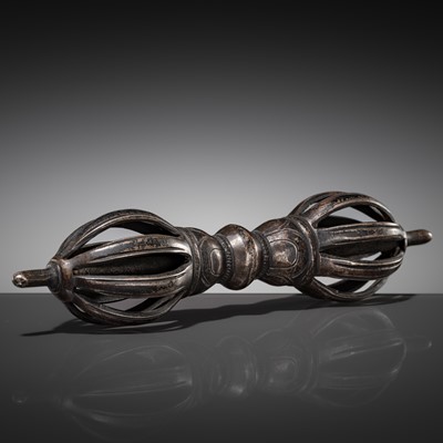 Lot 3 - A LARGE COPPER-INLAID IRON VAJRA, 12TH-15TH CENTURY