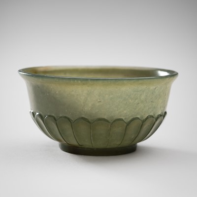 Lot 1265 - A MUGHAL MINIATURE SPINACH GREEN JADE CUP, LATE 18TH TO 19TH CENTURY