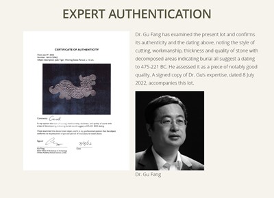 Lot 162 - A RARE JADE ‘PRANCING TIGER’ PENDANT, WARRING STATES PERIOD