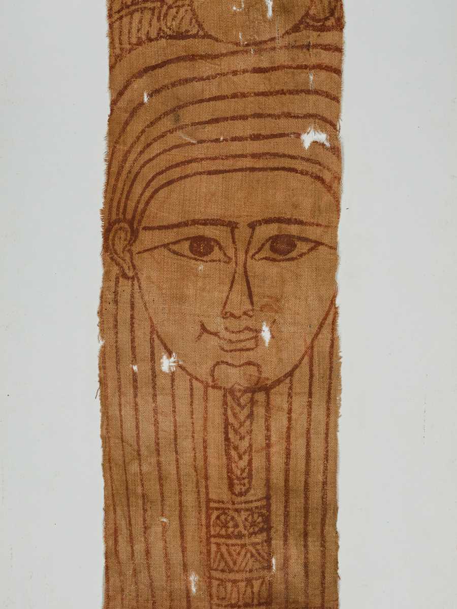 Lot 20 - A FINE PAINTED LINEN FRAGMENT, PTOLEMAIC PERIOD