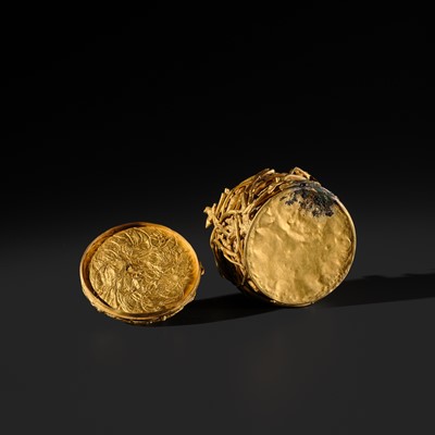 Lot 85 - THE FALCON’S NEST: A MASSIVE GOLD BOX AND COVER (0.85 KG), PROBABLY ACHAEMENID OR PARTHIAN, CIRCA 550 BC–224 AD