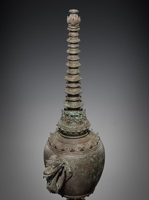 Lot 680 - A BRONZE HOLY WATER VESSEL, KAMANDALU, EAST JAVA, 13TH-14TH CENTURY