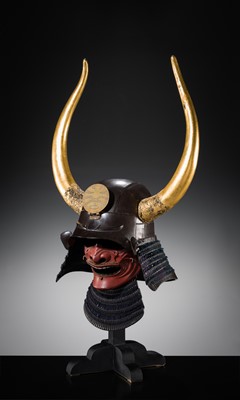 Lot 94 - A LACQUERED IRON ZUNARI KABUTO WITH HORNED WAKIDATE AND RESSEI MENPO, WITH NKBKHK KICHO SHIRYO CERTIFICATE