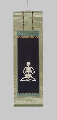 Lot 325 - A RARE HANGING SCROLL PAINTING OF A MEDITATING SKELETON