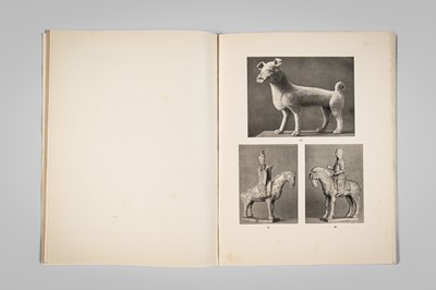 Lot 829 - A GROUP OF 25 AUCTION CATALOGS AND BOOKS ON EAST ASIAN ART