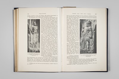 Lot 829 - A GROUP OF 25 AUCTION CATALOGS AND BOOKS ON EAST ASIAN ART