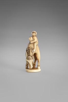 Lot 348 - AN IMPRESSIVE MARINE IVORY NETSUKE OF A MONKEY ON A HORSE