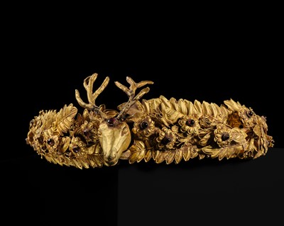 Lot 84 - A RARE GEMSTONE-SET GOLD WREATH WITH A STAG’S HEAD, HELLENISTIC PERIOD