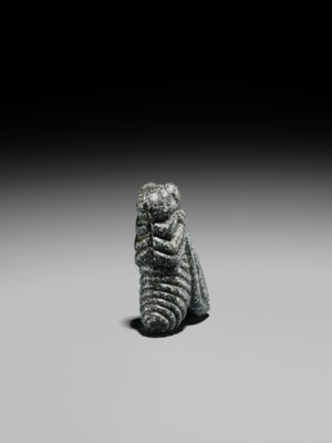 Lot 33 - A VERY RARE GRANITE AMULET OF A BEE, LATE PERIOD