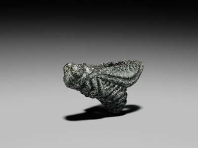 Lot 33 - A VERY RARE GRANITE AMULET OF A BEE, LATE PERIOD