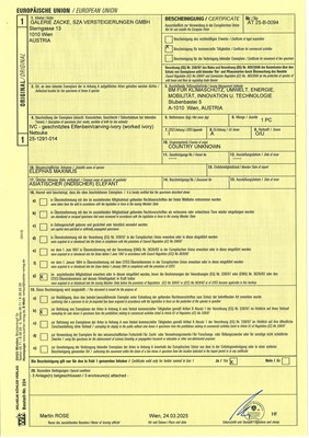 Lot 372 - KOSEN: A FINE IVORY NETSUKE OF TWO FISH AND BAMBOO