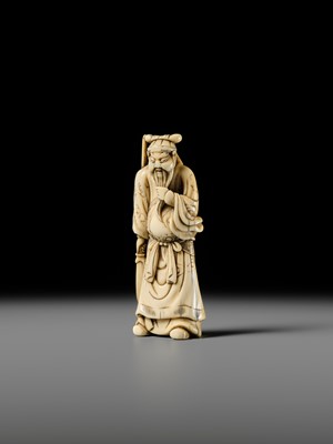 Lot 106 - A LARGE AND SUPERB IVORY NETSUKE OF KAN’U