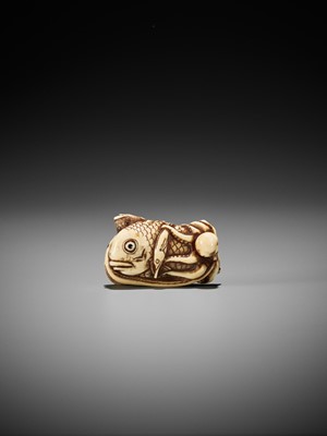 IKKOSAI: A FINE IVORY NETSUKE OF MARINE LIFE