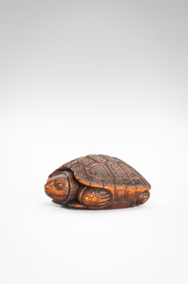 Lot 507 - YIREN: A CONTEMPORARY WOOD NETSUKE OF A TORTOISE