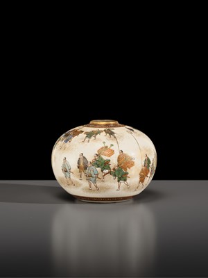 Lot 201 - KIZAN: A FINE SATSUMA EARTHENWARE GLOBULAR VASE DEPICTING A DAIMYO PROCESSION (SANKIN-KOTAI)