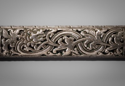 Lot 31 - A BONE AND SILVER-MOUNTED CEREMONIAL DAGGER, DUGHTI, LATE 19TH-EARLY 20TH CENTURY