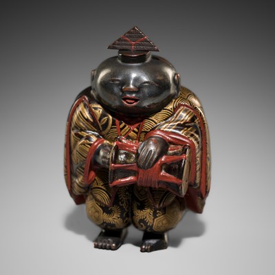 A FINE NETSUKE SIZED LACQUER OKIMONO OF A GOSHO NINGYO DOLL HOLDING A DRUM