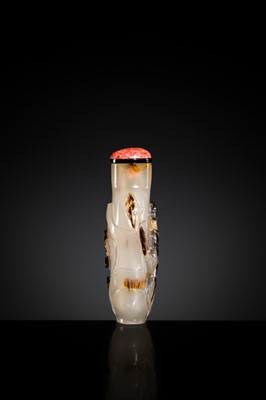 A FINE SILHOUETTE AGATE SNUFF BOTTLE WITH IMMORTAL, 19TH CENTURY