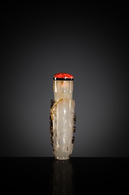 A FINE SILHOUETTE AGATE SNUFF BOTTLE WITH IMMORTAL, 19TH CENTURY