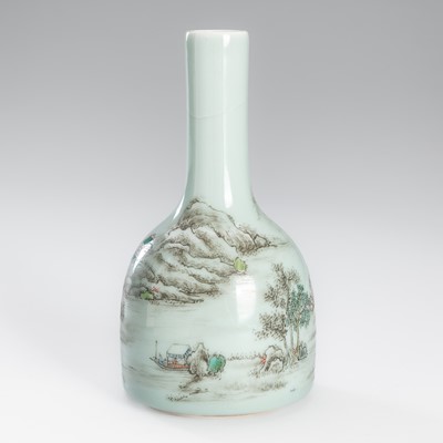 Lot 1189 - A SMALL PORCELAIN MALLET VASE WITH A MOUNTAIN AND RIVER LANDSCAPE, c. 1900s