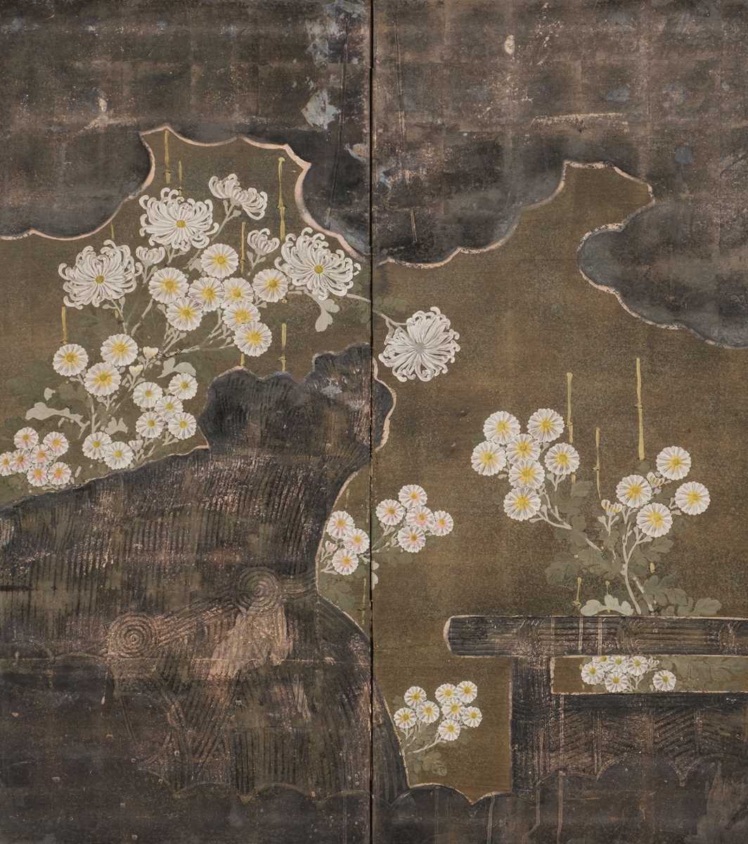 Lot 37 - A RINPA SCHOOL TWO-PANEL BYOBU (FOLDING SCREEN) WITH A CHRYSANTHEMUM GARDEN