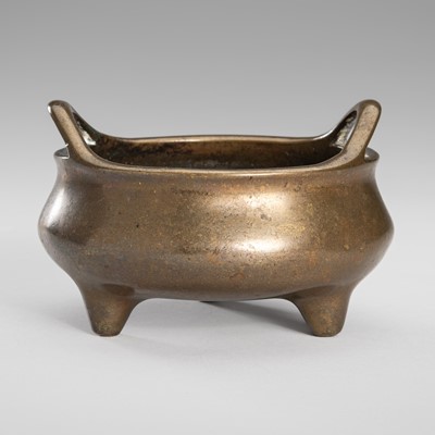 Lot 781 - A BRONZE TRIPOD CENSER, 17TH- 18TH CENTURY