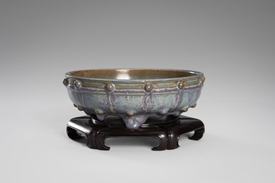 Lot 1202 - A JUN BULB BOWL, LATE QING DYNASTY TO REPUBLIC PERIOD