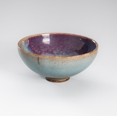 Lot 1129 - A SMALL ‘JUNYAO’ GLAZED PORCELAIN BOWL, QING DYNASTY OR EARLIER
