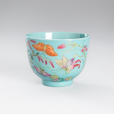 Lot 1217 - A FINE FAMILLE ROSE PORCELAIN CUP, REPUBLIC PERIOD