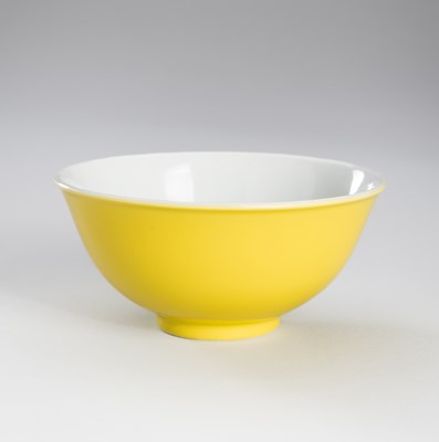 Lot 1218 - A YELLOW GLAZED PORCELAIN BOWL, REPUBLIC PERIOD