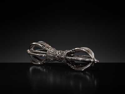 Lot 4 - A LARGE IRON VAJRA, TIBET, 15TH-17TH CENTURY