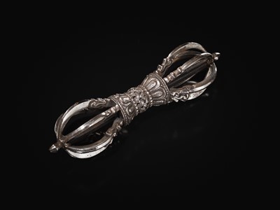 Lot 4 - A LARGE IRON VAJRA, TIBET, 15TH-17TH CENTURY