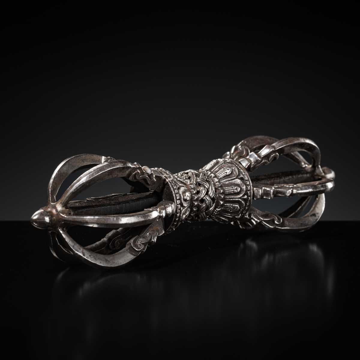 Lot 4 - A LARGE IRON VAJRA, TIBET, 15TH-17TH CENTURY