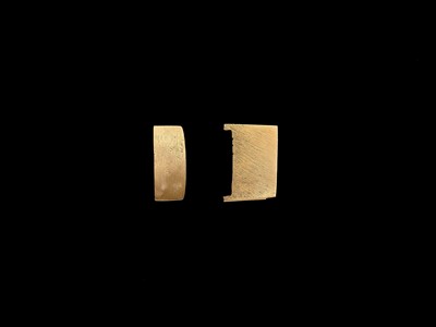 UJIFUSA: A WAKIZASHI IN SHIRASAYA WITH NBTHK HOZON TOKEN PAPER
