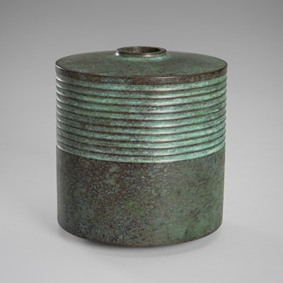 Lot 55 - SOICHI: A GREEN PATINATED BRONZE VASE