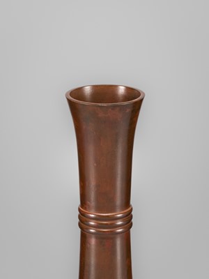 Lot 62 - A FINE GU-FORM BRONZE FLOWER VASE