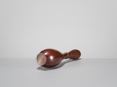 Lot 65 - NAKAJIMA YASUMI II: A SEIDO BRONZE DOUBLE-GOURD VASE