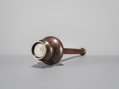 Lot 39 - NAKAGAWA JOEKI: A FINE BRONZE VASE
