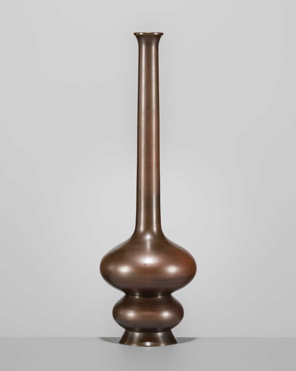 Lot 39 - NAKAGAWA JOEKI: A FINE BRONZE VASE