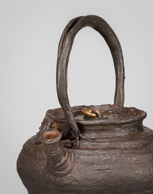 Lot 33 - SEIUN: AN IRON ‘REISHI’ TETSUBIN (TEA KETTLE)