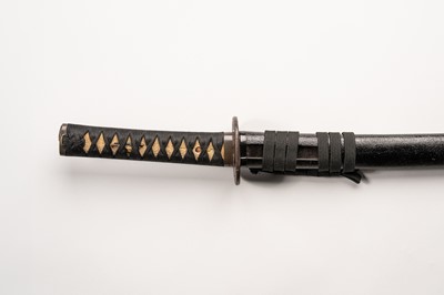 Lot 528 - SUKESADA: A BIZEN WAKIZASHI IN KOSHIRAE