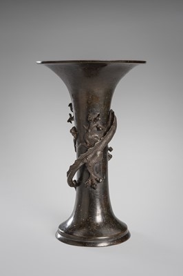 Lot 8 - A BRONZE BEAKER VASE WITH A DRAGON, 19TH CENTURY