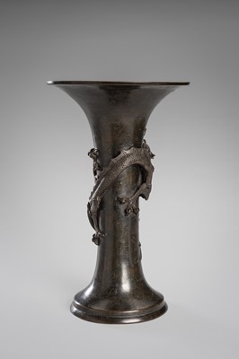 Lot 8 - A BRONZE BEAKER VASE WITH A DRAGON, 19TH CENTURY