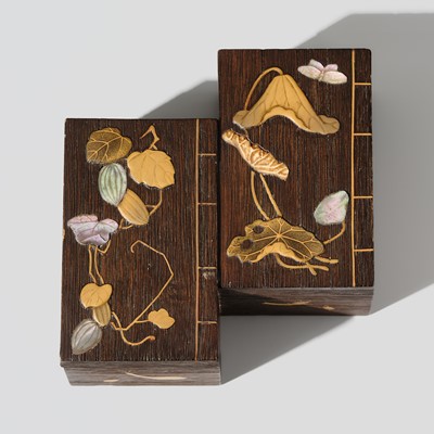Lot 100 - A FINE INLAID WOOD KOBAKO (SMALL BOX) AND COVER