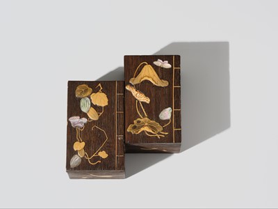 Lot 100 - A FINE INLAID WOOD KOBAKO (SMALL BOX) AND COVER