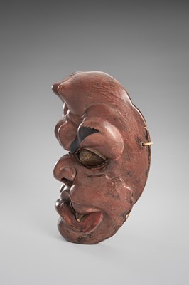 Lot 95 - A LACQUERED WOOD MASK OF AN ONI (DEMON)