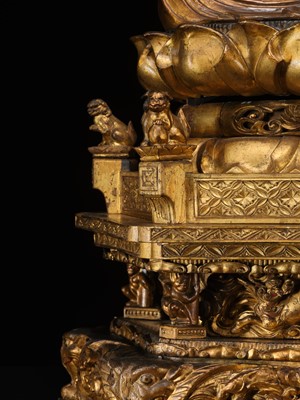 A LARGE AND IMPRESSIVE GILT WOOD FIGURE OF AMIDA NYORAI, 18TH CENTURY